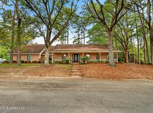 105 Country Club Dr, Picayune, MS 39466