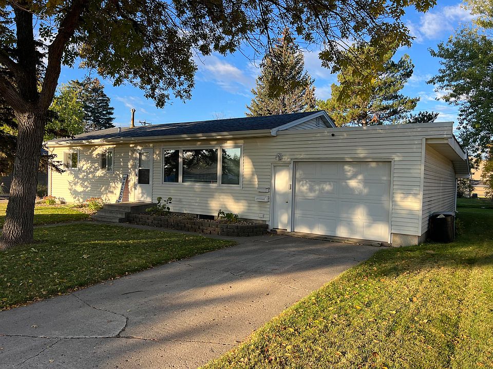 118 S High St, Aberdeen, SD 57401 Zillow