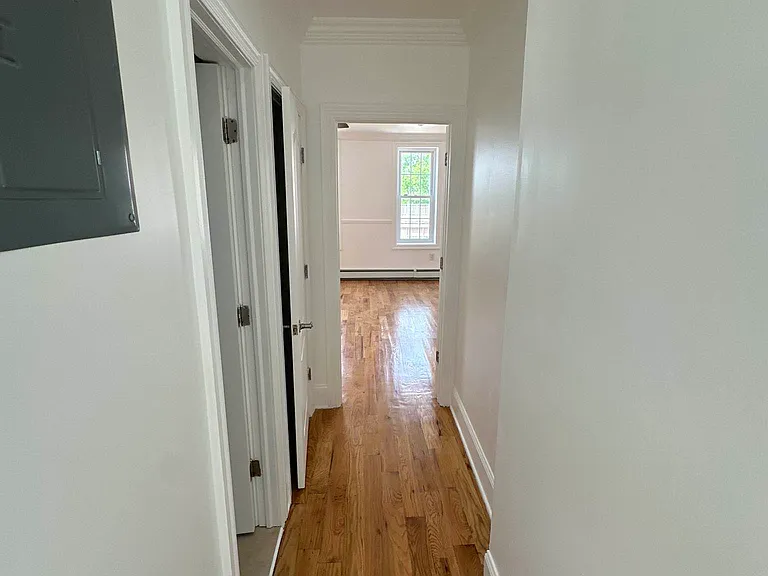 1727 E 93rd St #2 — Photo 19