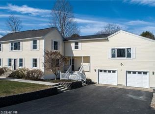 32 Burnham Rd, Saco, ME 04072