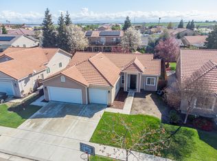 1990 Monsecco St, Tulare, CA 93274