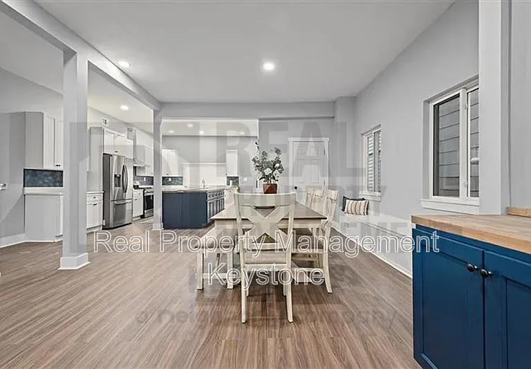 6319 Saint Marie St — Photo 18