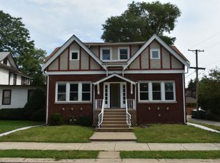 3335 Home Ave, Berwyn, IL 60402