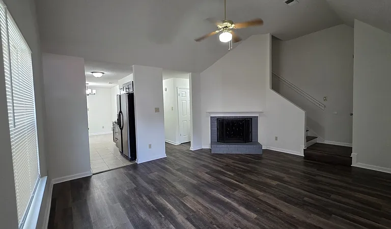 1536 Beaver Trail Dr — Photo 2