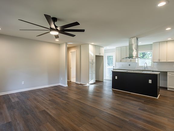 2nd image of 180 Hartwell Road
