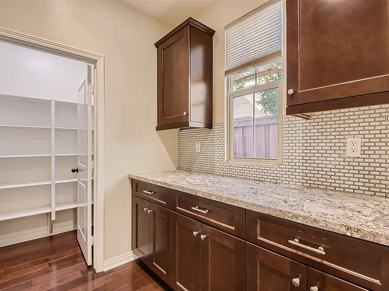 3630 N Fork Ave — Photo 9