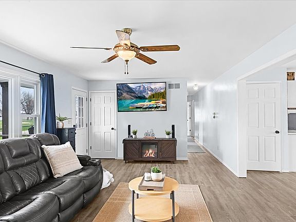 3rd image of 18175 Folker Rd