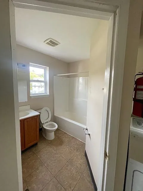 3 bed, 2.5 bath, 1000 sqft, $950 — Photo 4