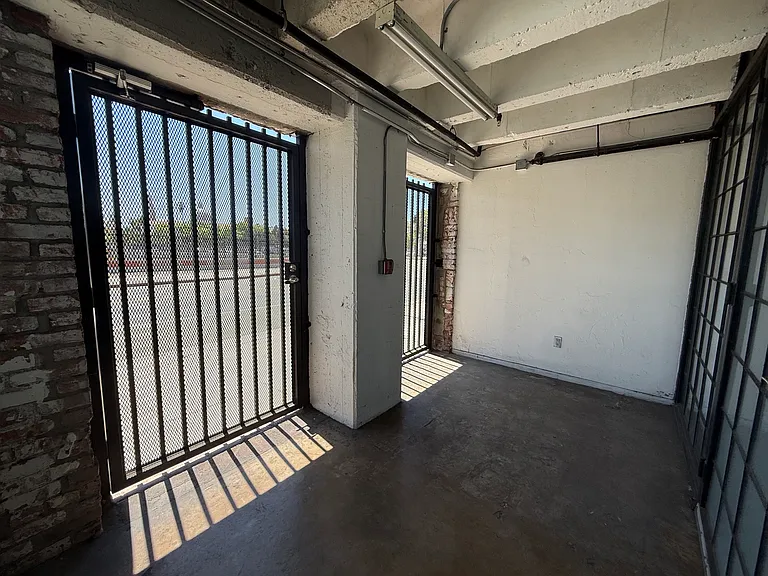 TEXERE PLAZA LOFTS — Photo 79
