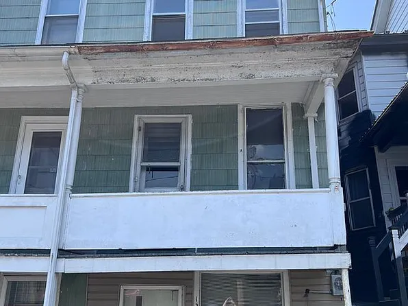 1234 W Pine St, Coal Township, PA 17866