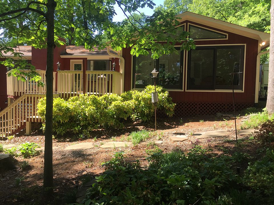 Rear sunroom and deck