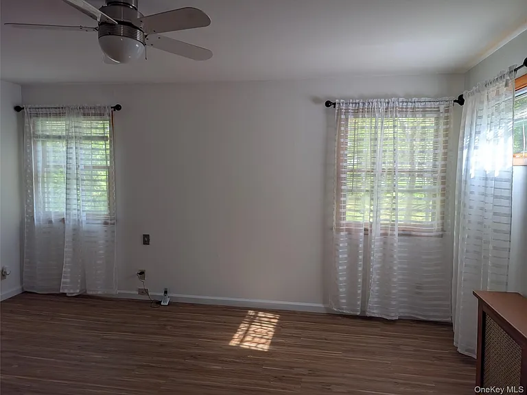 45 Sunken Meadow Rd — Photo 15