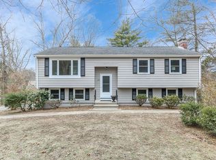 23 Farm St, Medway, MA 02053