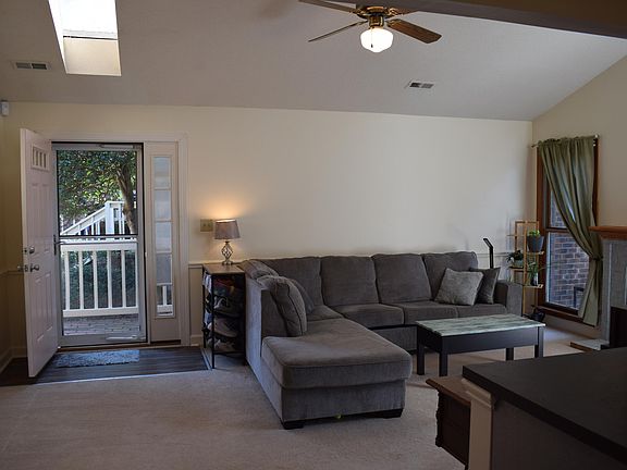 4th image of 5500 Fortunes Ridge Dr APT 85C