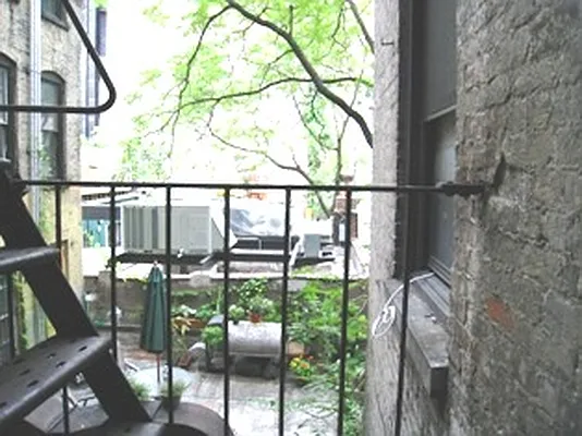 Rented by City Connections Realty | media 29