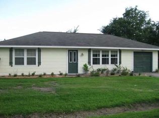 155 Laxon St, Bridge City, TX 77611