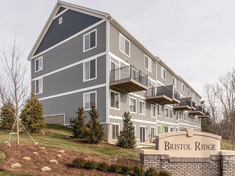 2741 Bristol Ridge Dr — Photo 2