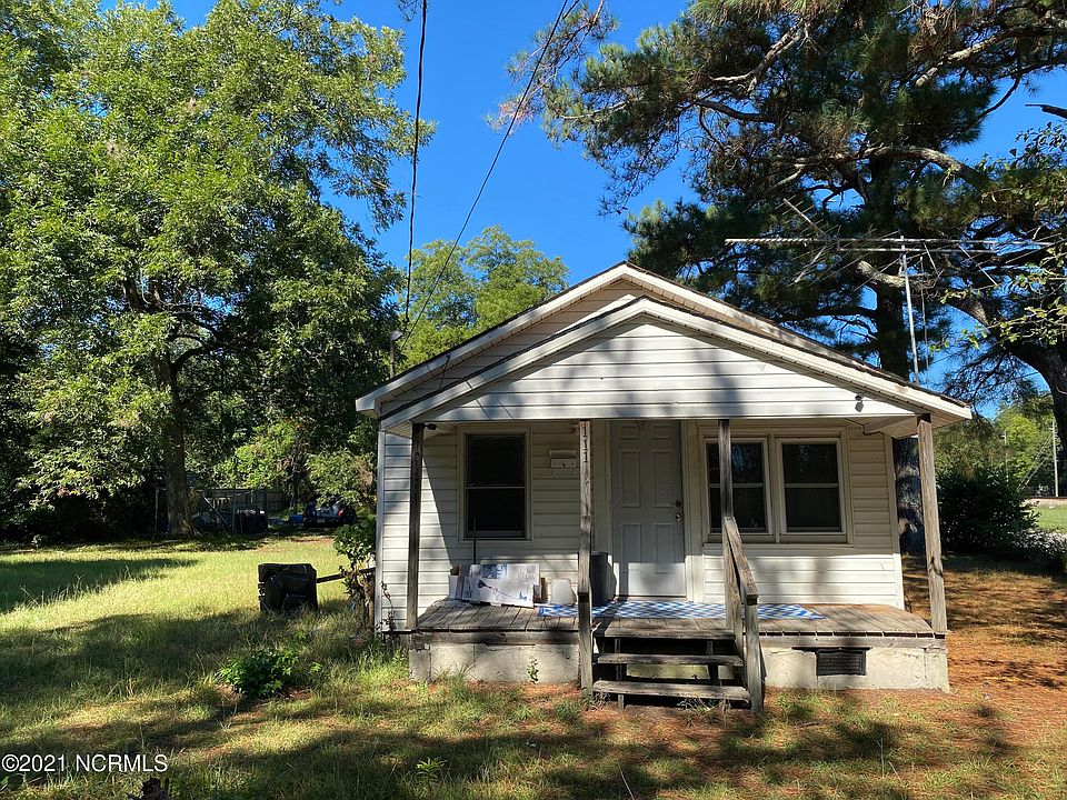 111 E Central Street, Maxton, NC 28364 Zillow