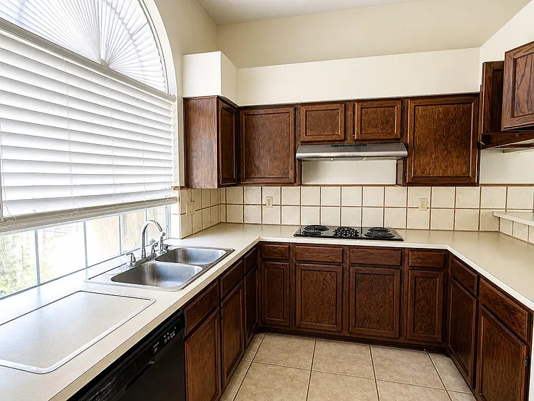7142 River Garden Dr — Photo 18