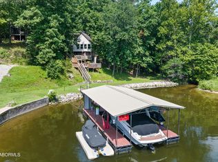 31 Cove Rd, Rocky Mount, MO 65072