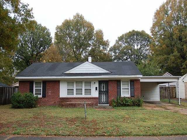 Beautiful Colonial Acre Area