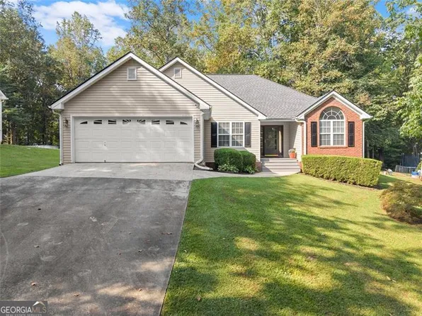 7367 Berry Hill Dr, Gainesville, GA 30507