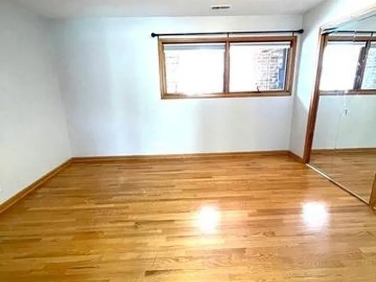 6213 N Milwaukee Ave #2 — Photo 4
