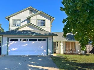 586 Brock Dr, Redding, CA 96003