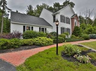 11 Cotton Cir, Bedford, NH 03110