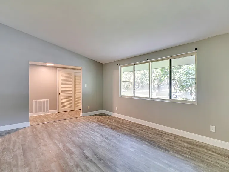 12444 Largo Dr — Photo 4