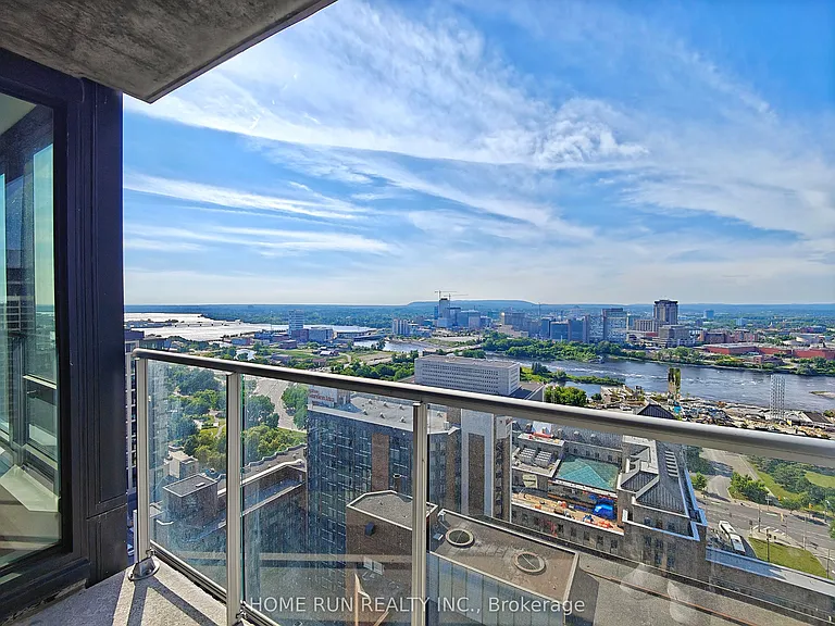 340 Queen St #2502 — Photo 4