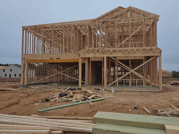 1104 Hidden Valley Dr, Chandler, TX 75758