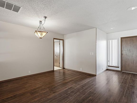 4th image of 10337 Kendal Ave