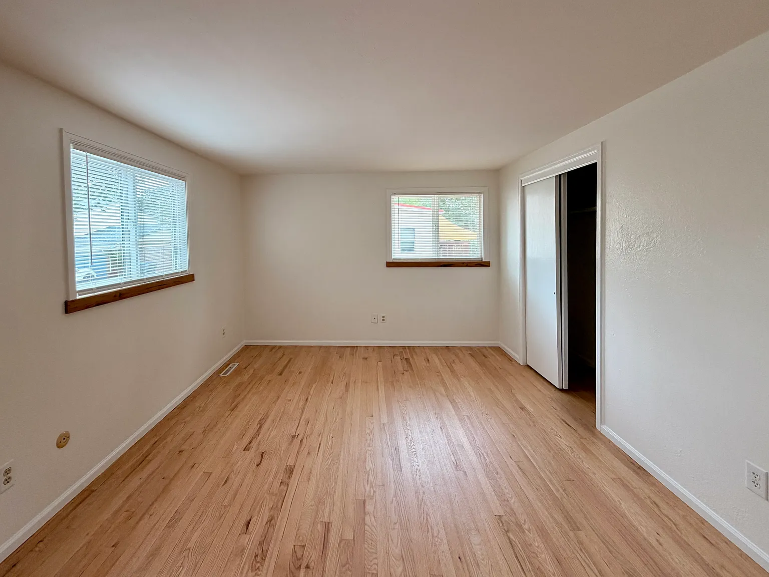 3 bed, 2.5 bath, 1700 sqft, $3,200 — Photo 4