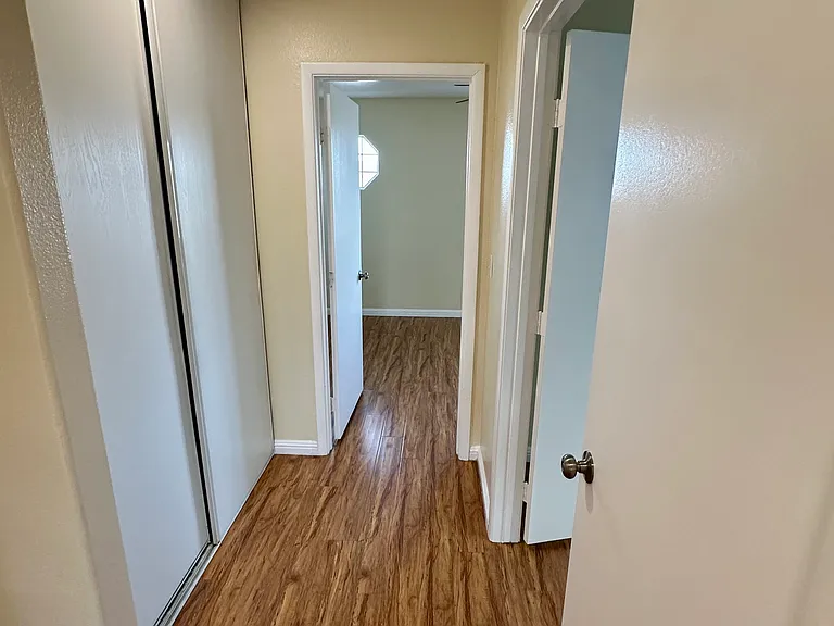 5738 Wind Dancer Dr — Photo 9