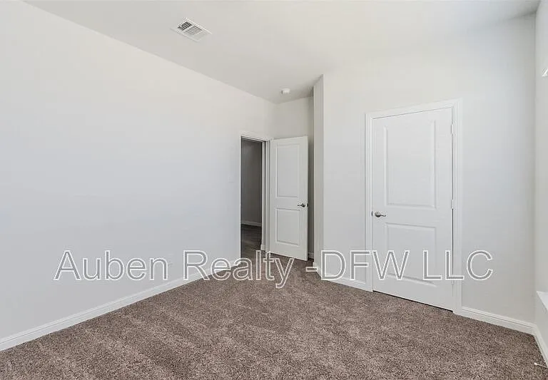 1343 Fox Hollow Rd — Photo 26