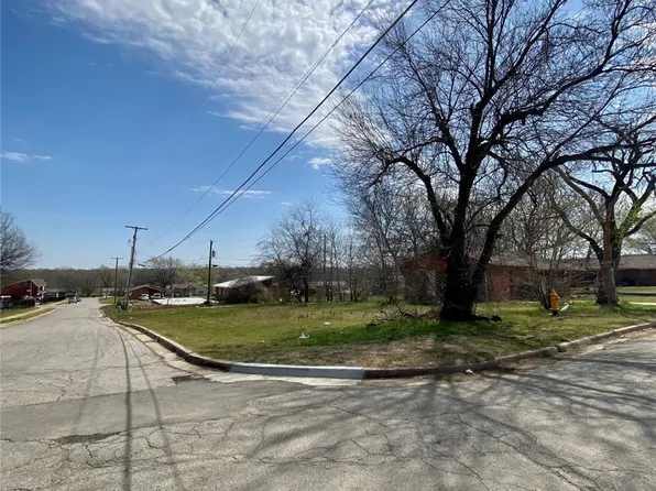 1845 N Trenton Ave, Tulsa, OK 74106
