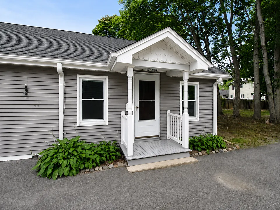 164 Warren Ave #B