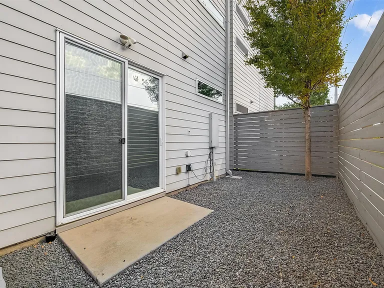 5919 E Post Oak Ln — Photo 38