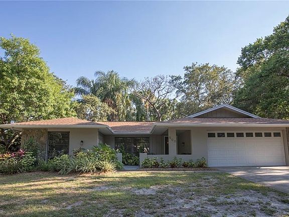 2nd image of 500 Whispering Oak Dr