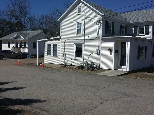 132 Pearl St, Essex Junction, VT 05452