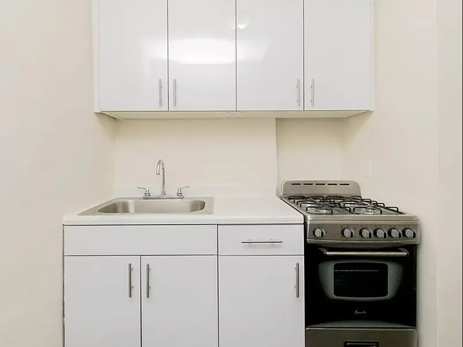 340 East 81st Street — Photo 2