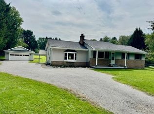 5326 Pioneer Trl, Mantua, OH 44255