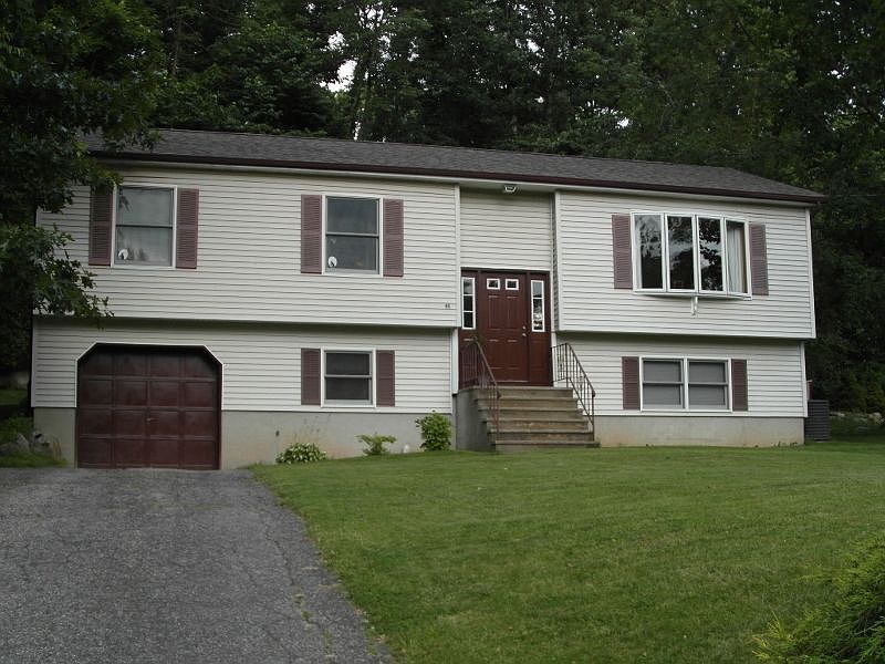 1st image of 44 Tall Oaks Dr