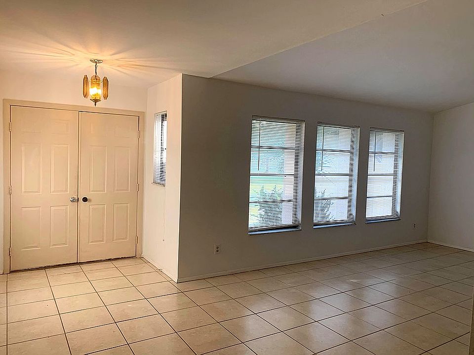1st image of 2385 Buckskin Dr