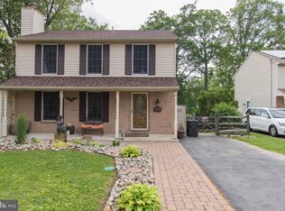 24 Berkley Rd, Broomall, PA 19008