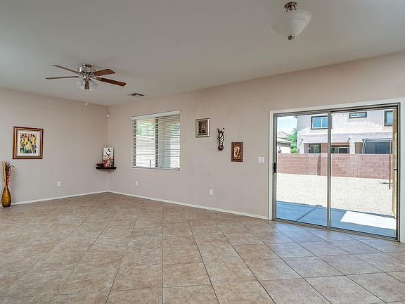 5th image of 398 W Corte Calza