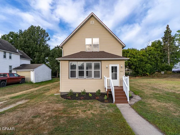 622 Holly Ave, Crookston, MN 56716