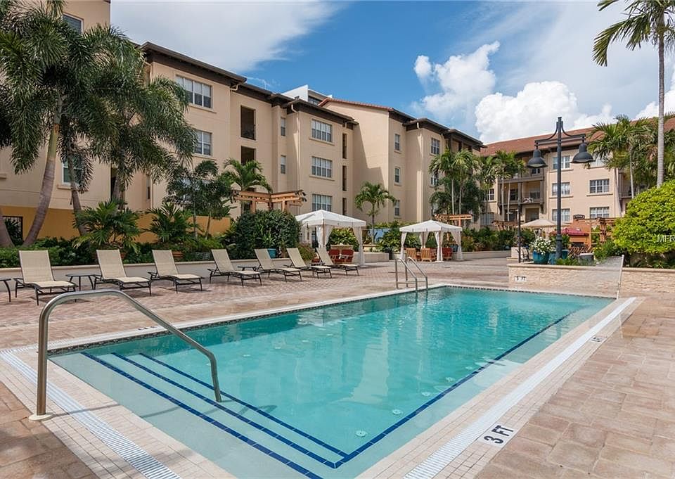 1st image of 100 4th Ave S APT 322