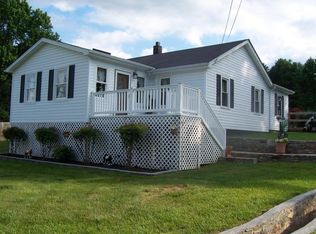 962 Paint Bank Rd, Salem, VA 24153